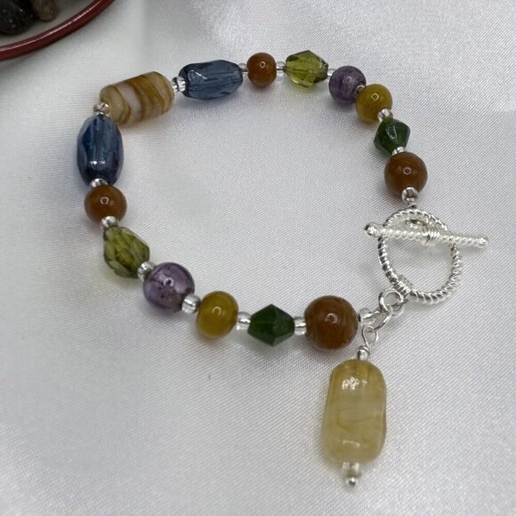 REIMAGINED Agate Glass Bead Toggle Bracelet 7.5 Inch - Picture 1 of 8